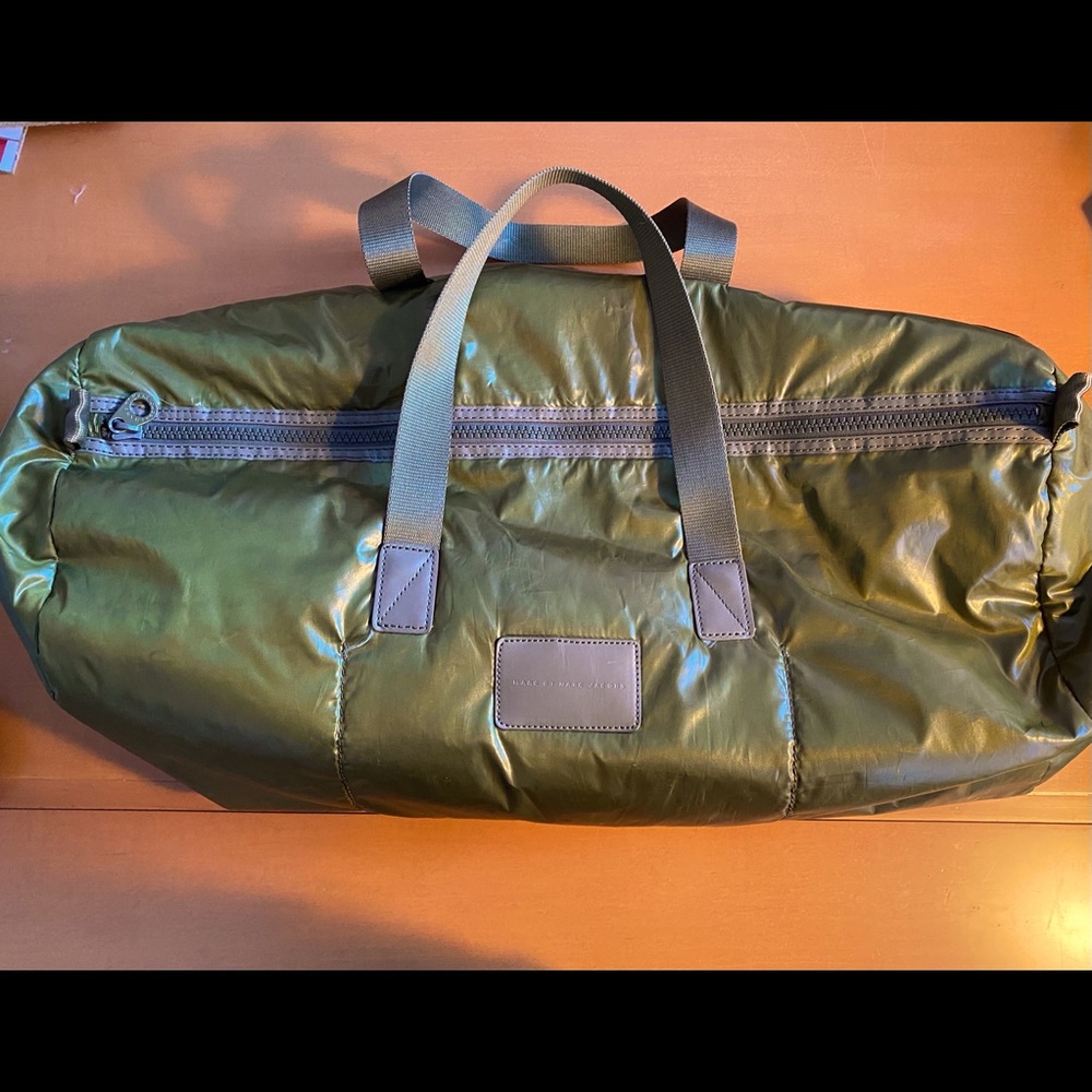 Marc Jacob’s “puffy” duffle - nylon - green - Picture 1 of 4